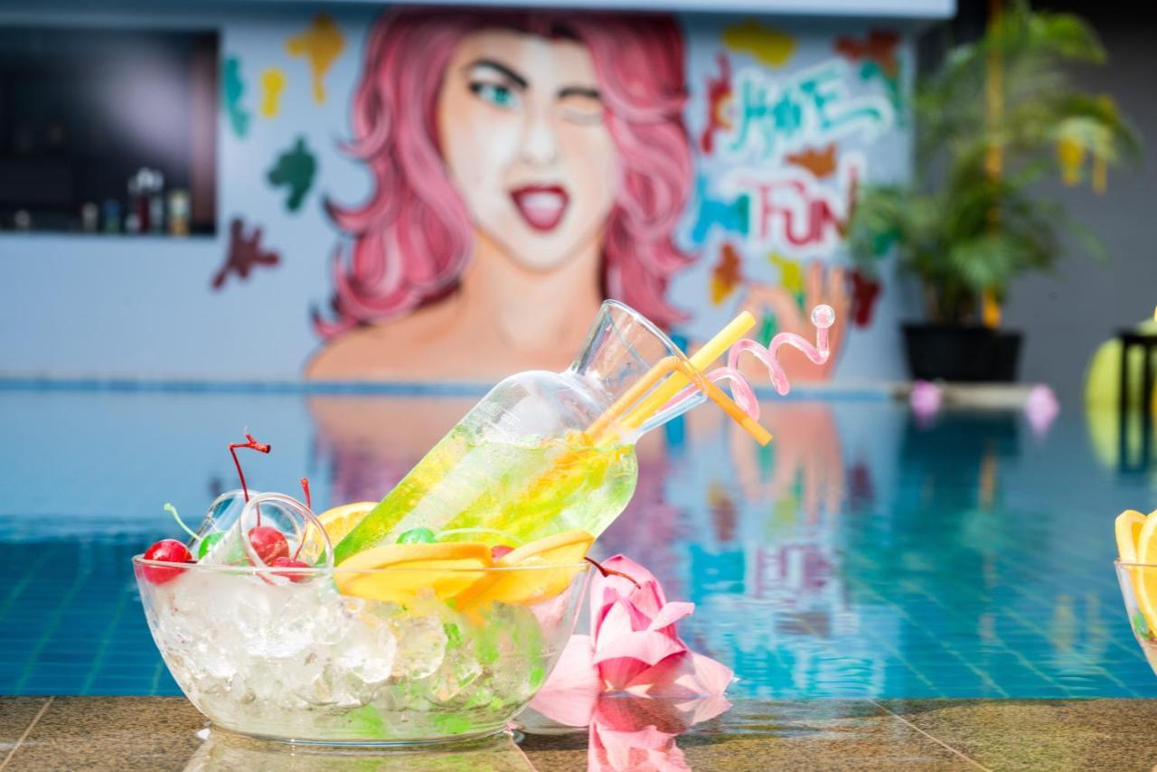 White Rabbit Hostel เสียมราฐ ภายนอก รูปภาพ