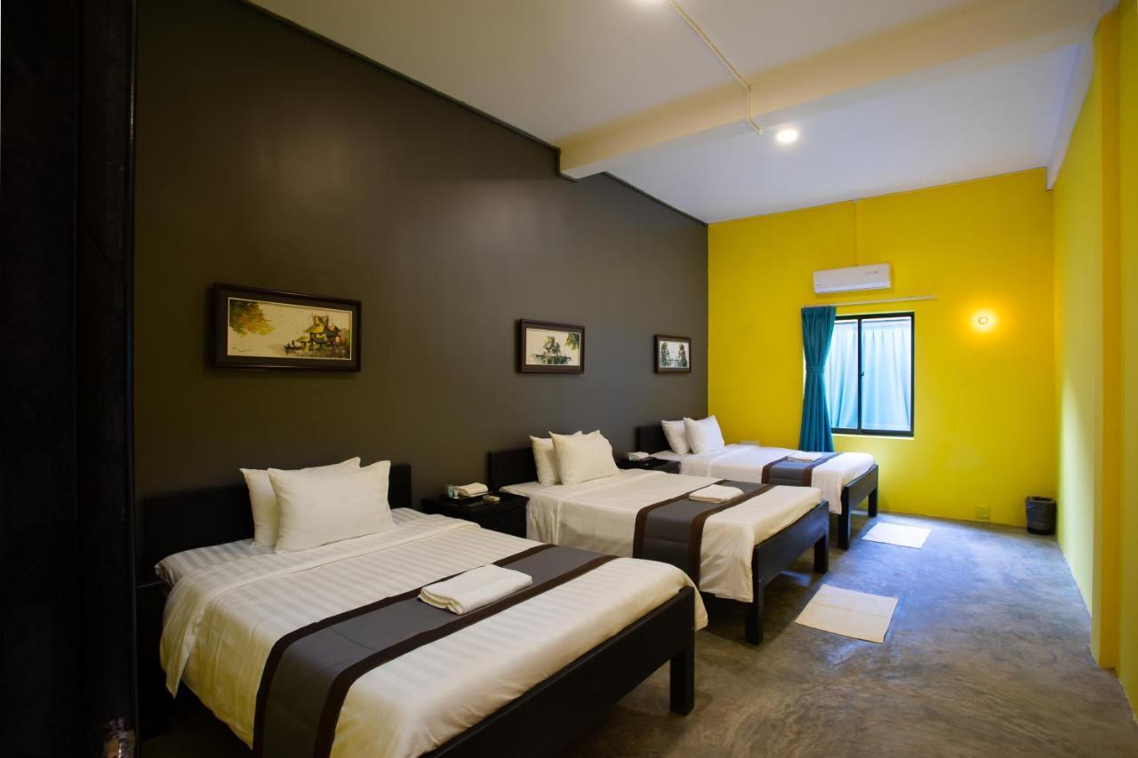 White Rabbit Hostel เสียมราฐ ภายนอก รูปภาพ