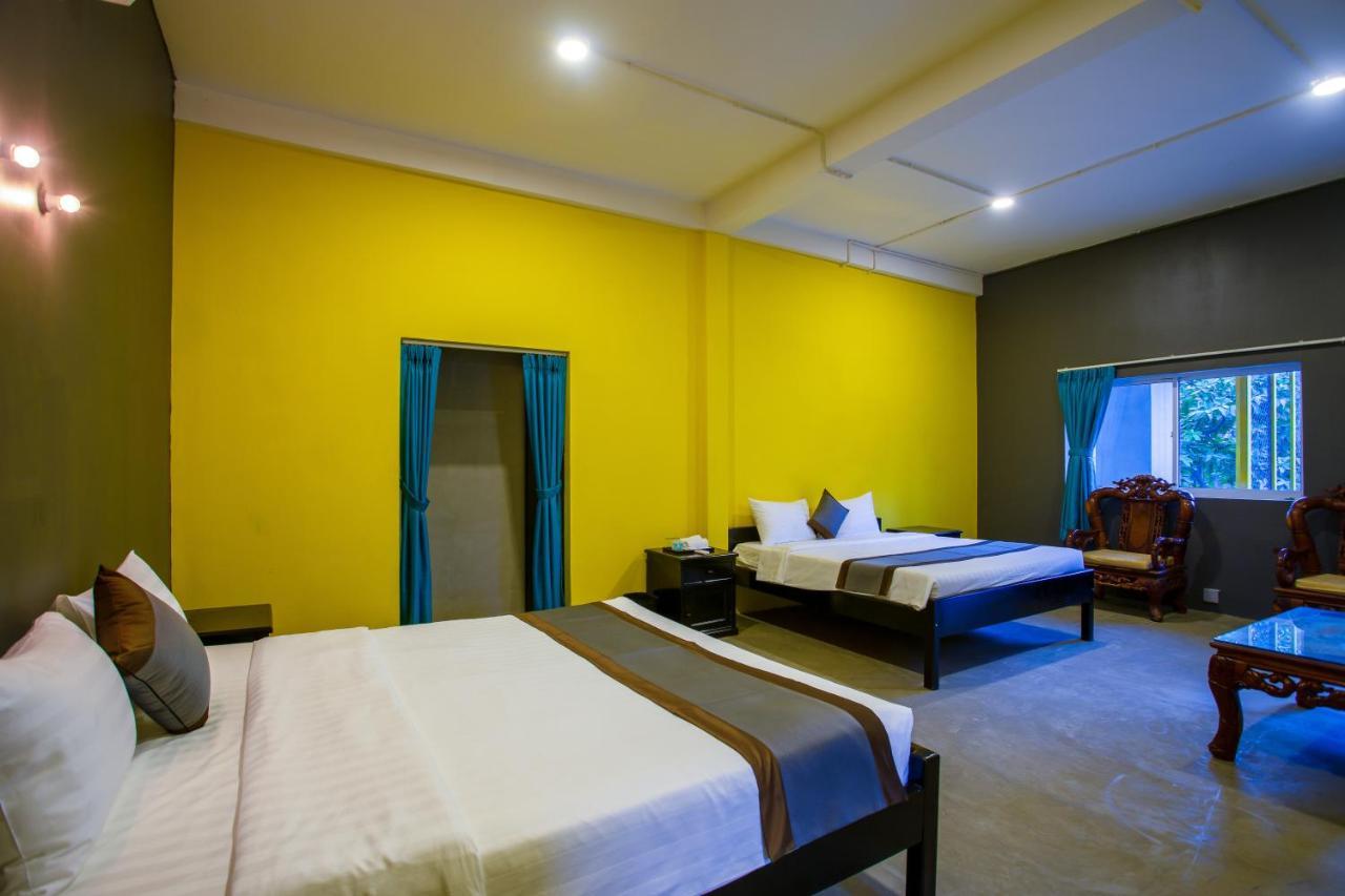 White Rabbit Hostel เสียมราฐ ภายนอก รูปภาพ