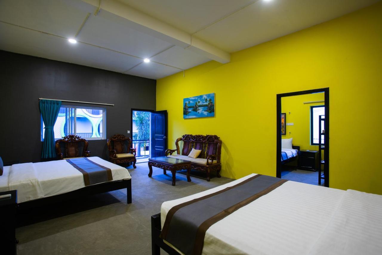 White Rabbit Hostel เสียมราฐ ภายนอก รูปภาพ