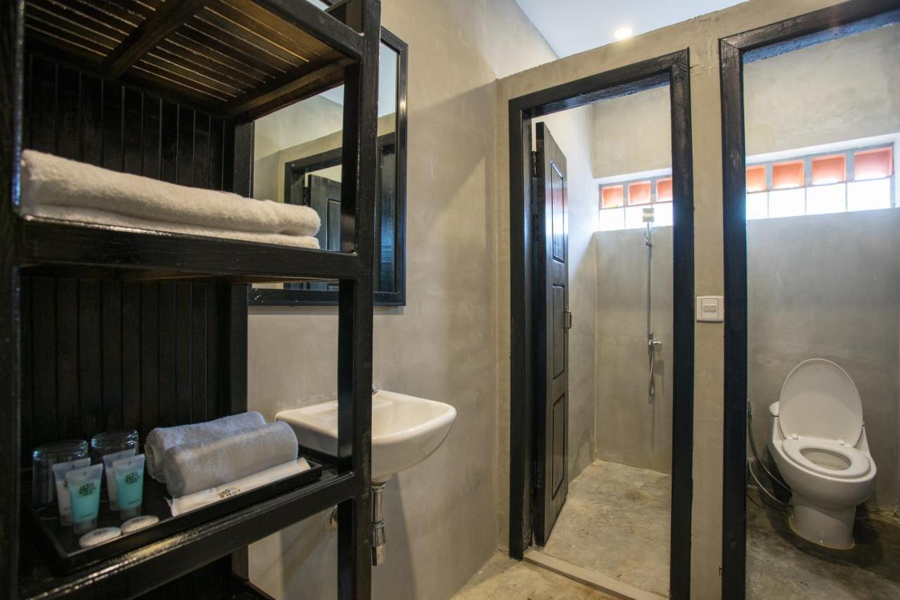 White Rabbit Hostel เสียมราฐ ภายนอก รูปภาพ