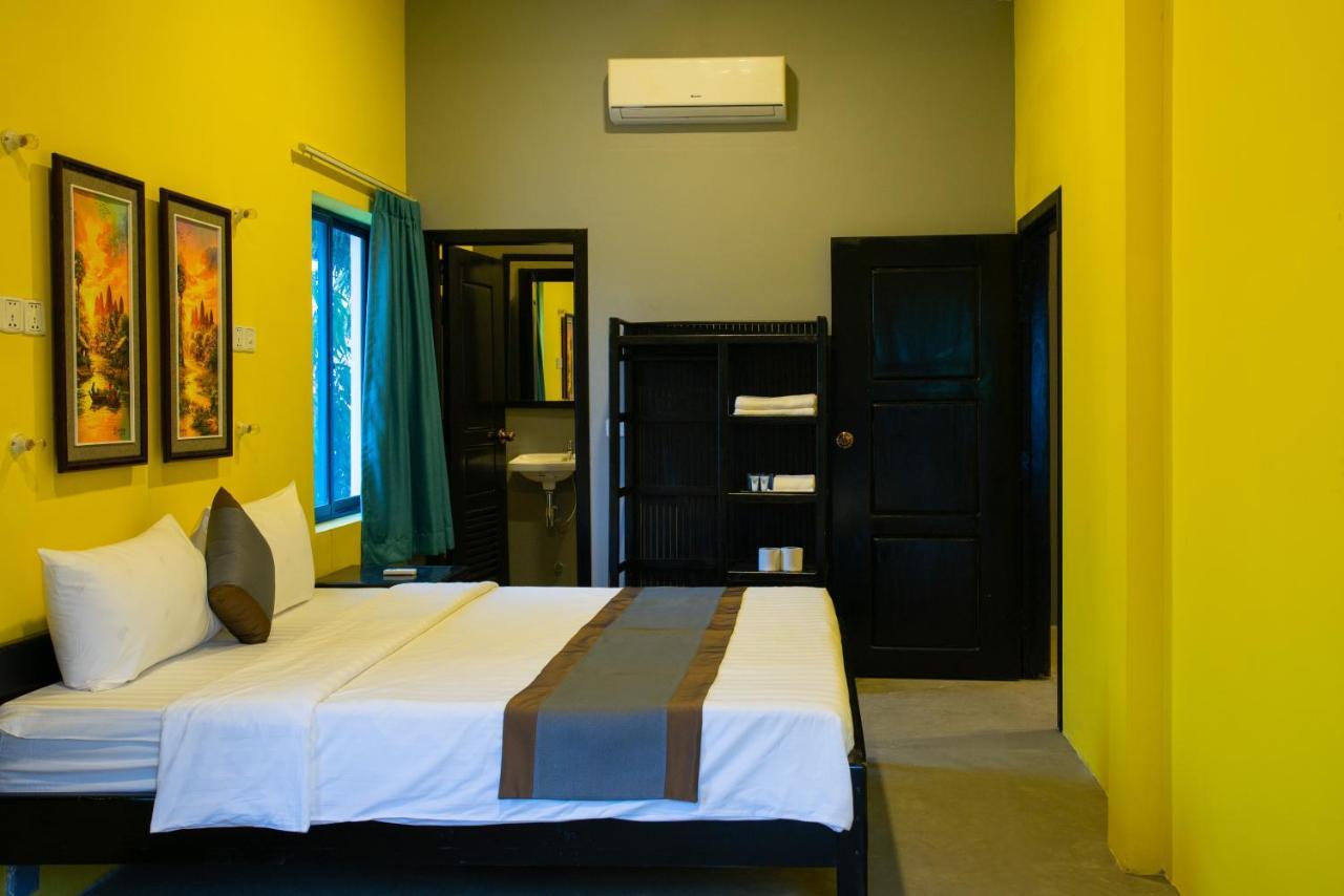 White Rabbit Hostel เสียมราฐ ภายนอก รูปภาพ