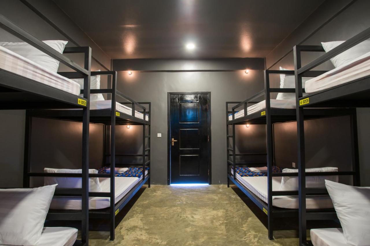 White Rabbit Hostel เสียมราฐ ภายนอก รูปภาพ