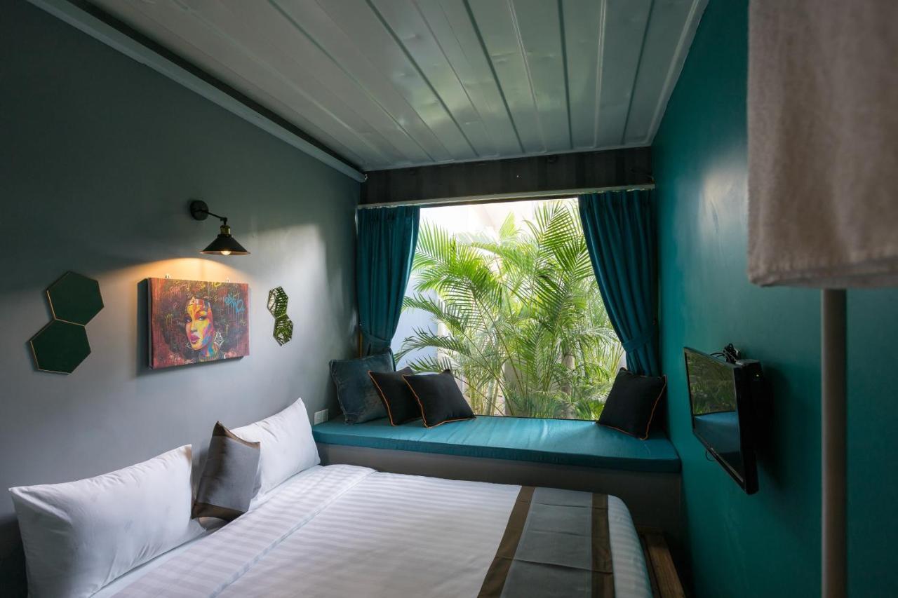 White Rabbit Hostel เสียมราฐ ภายนอก รูปภาพ